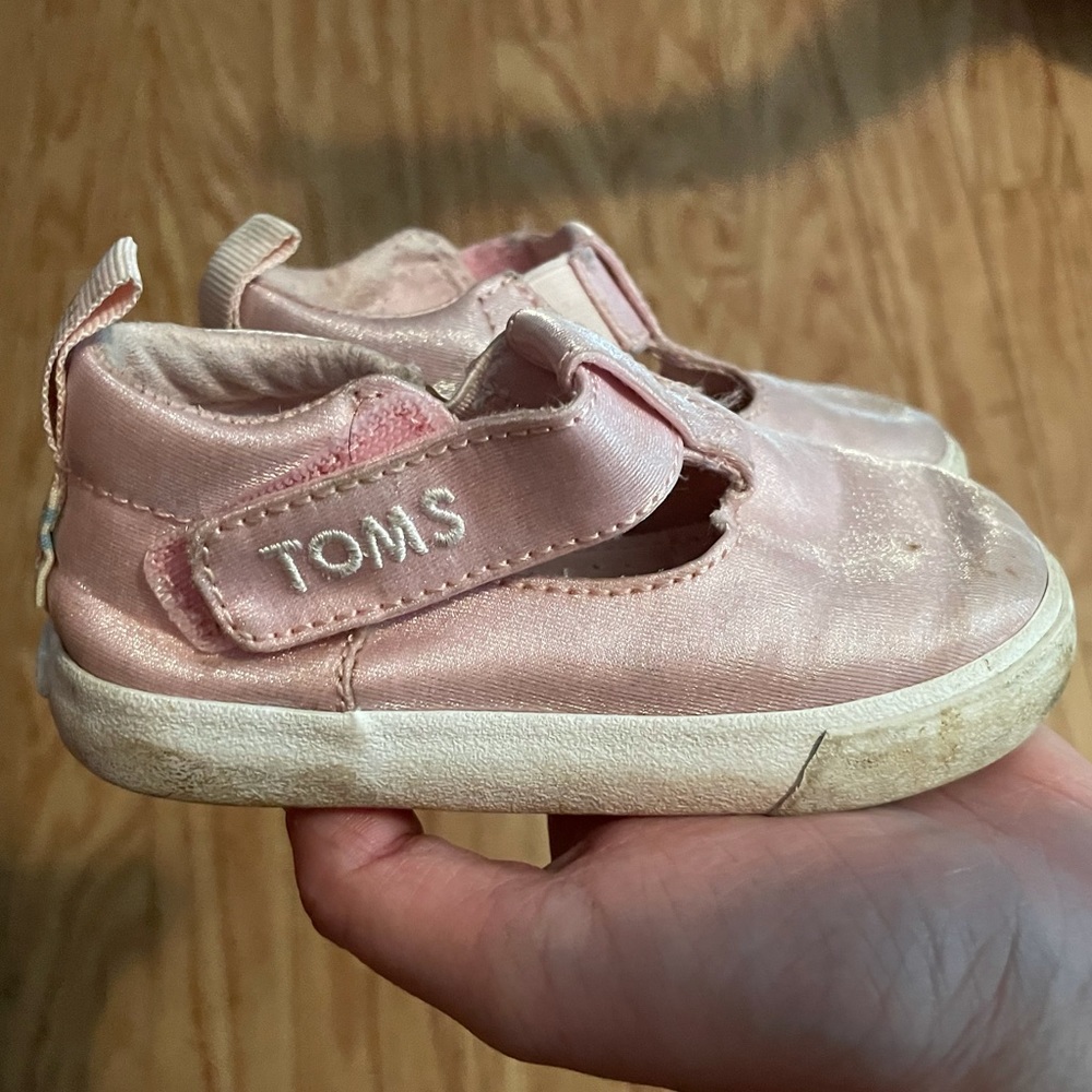 Girls Toms